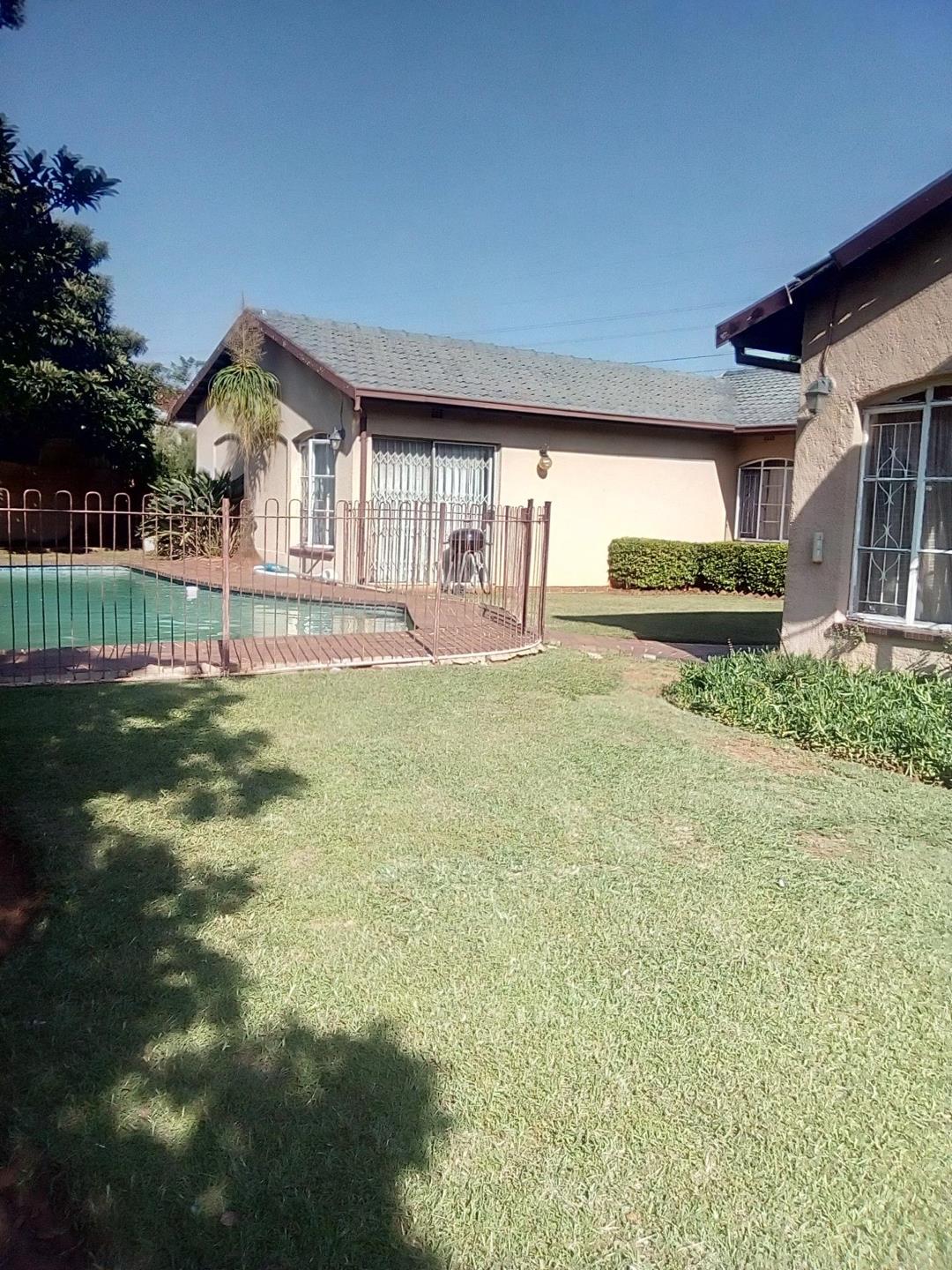 5 Bedroom House for Sale - Gauteng