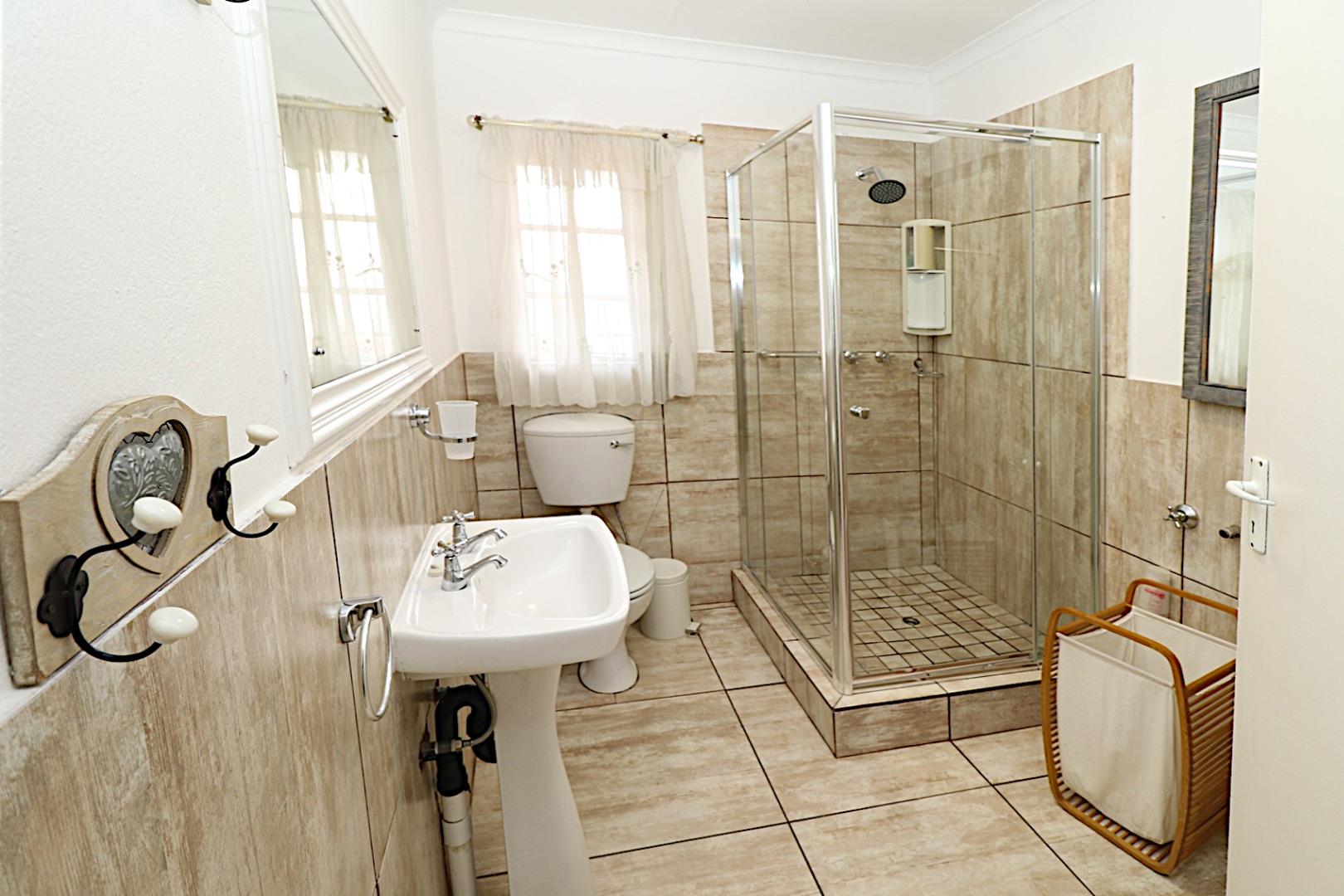535823_bath.JPG