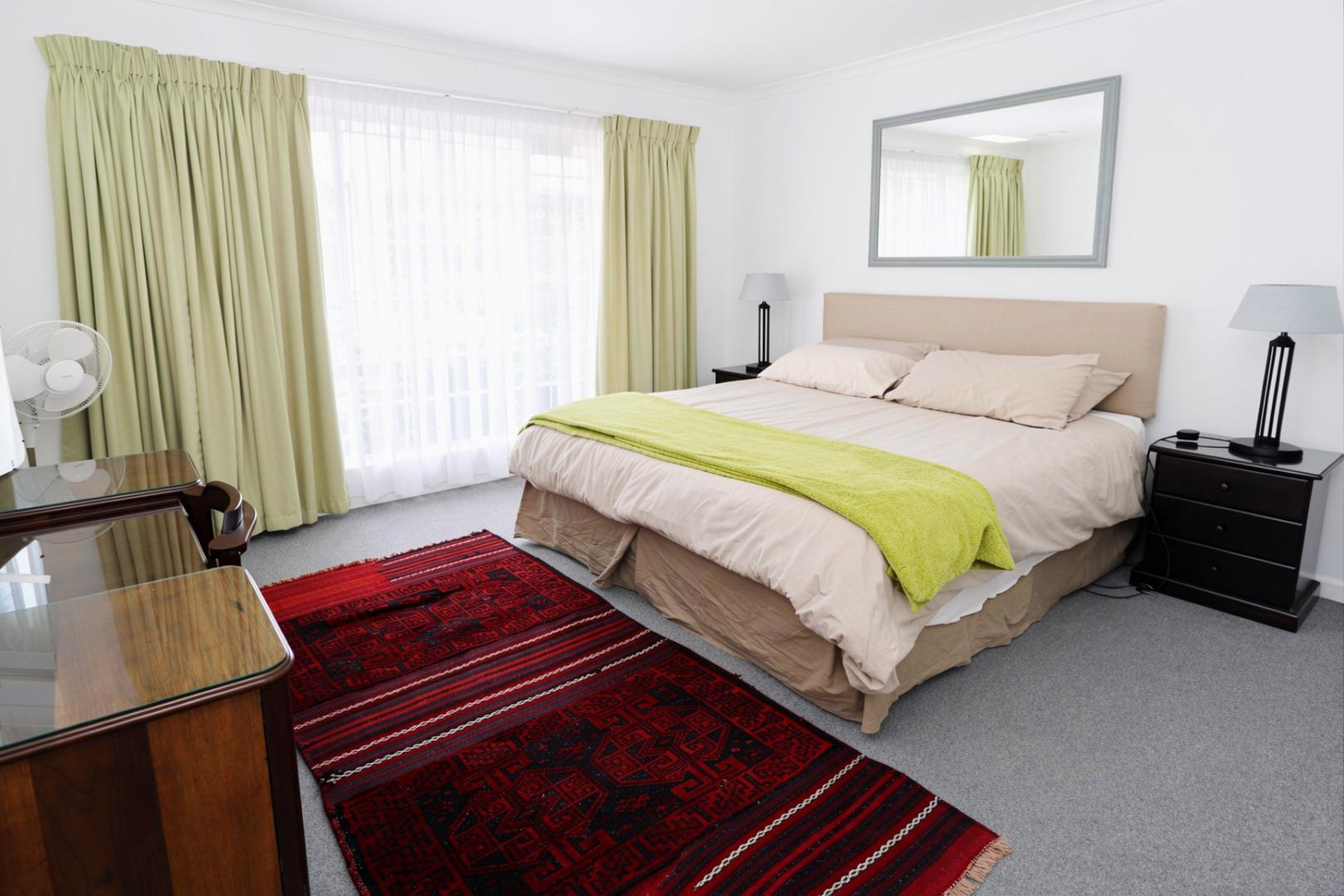 535823_bed_lighter.jpg