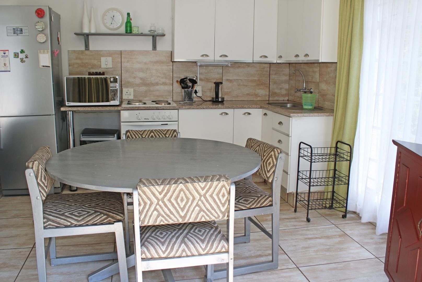 535823_kitchen.jpg