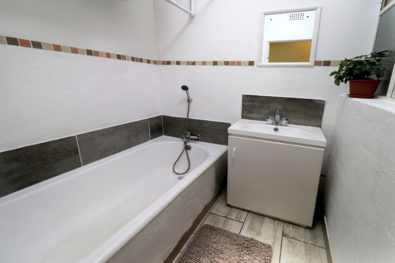 706459_bathroom_with_mat-final1.jpeg