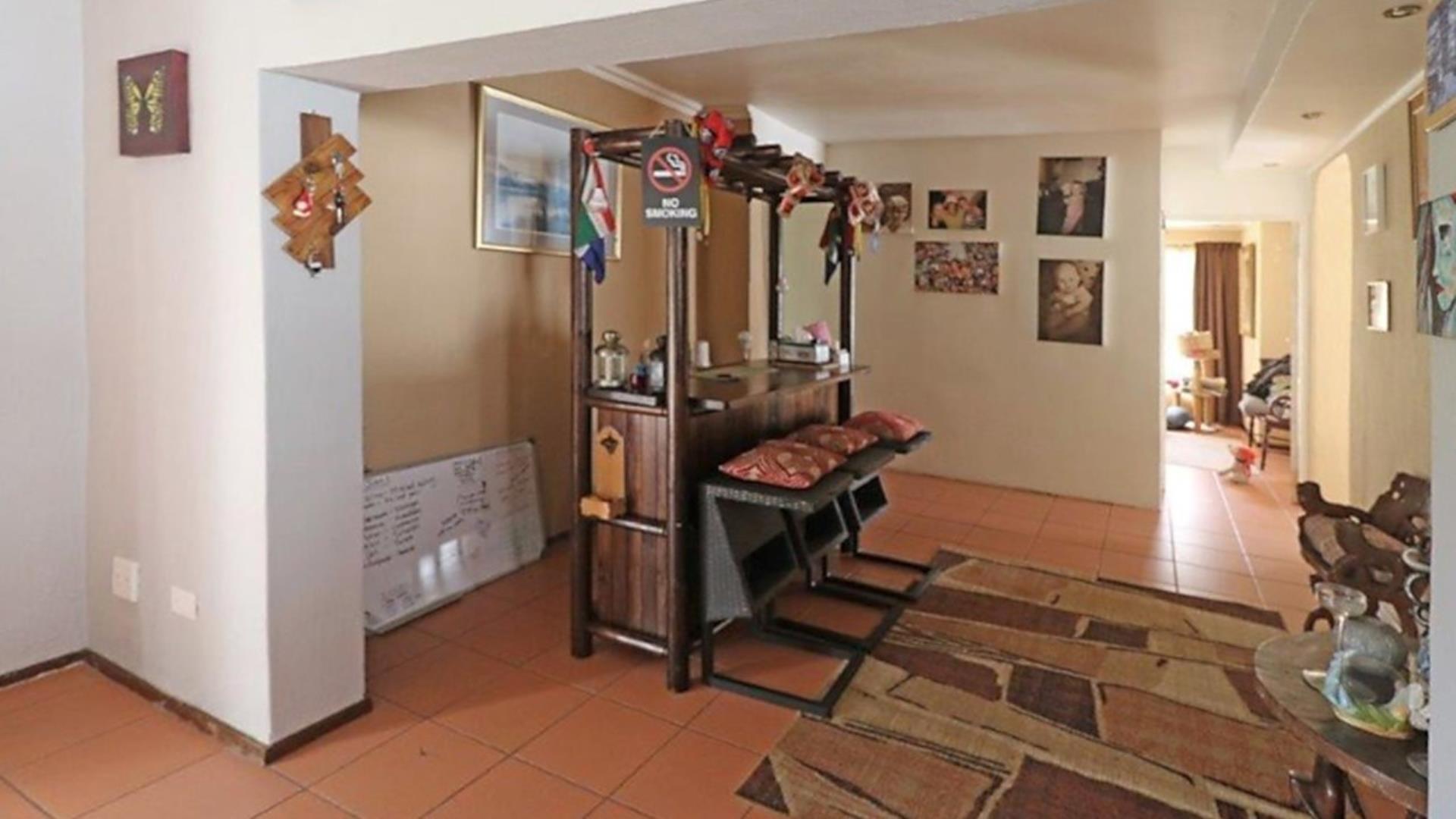 707198_Slide2.JPG