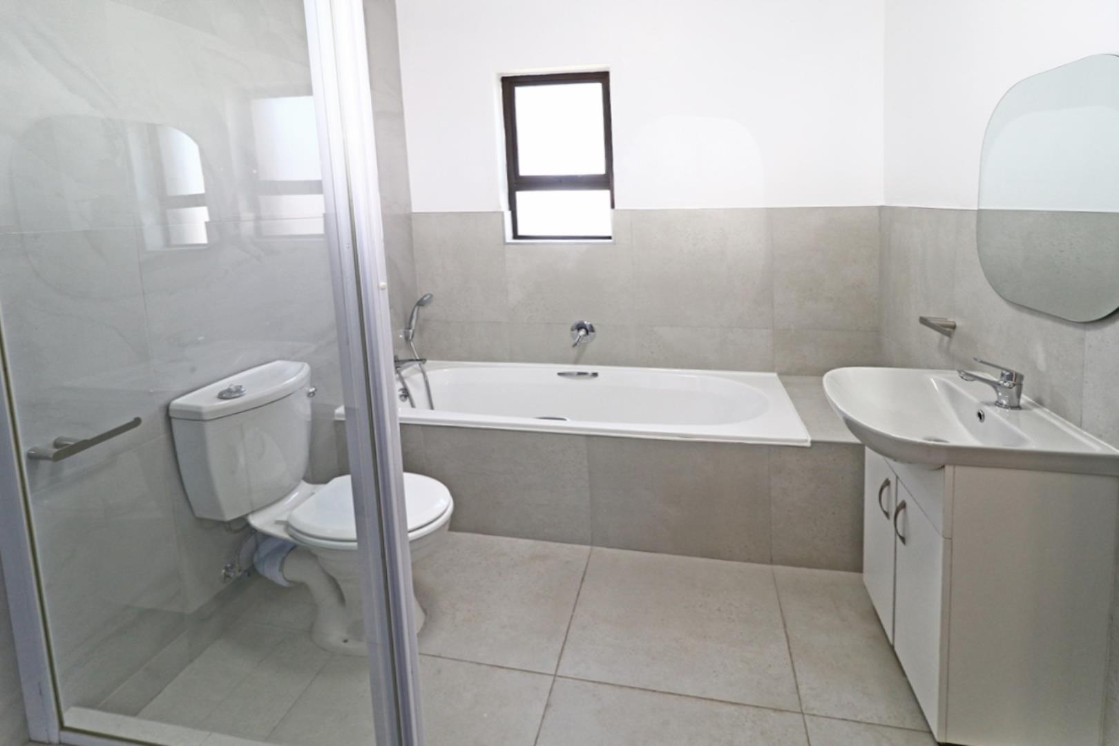 754946_2nd_bathroom_final.jpg