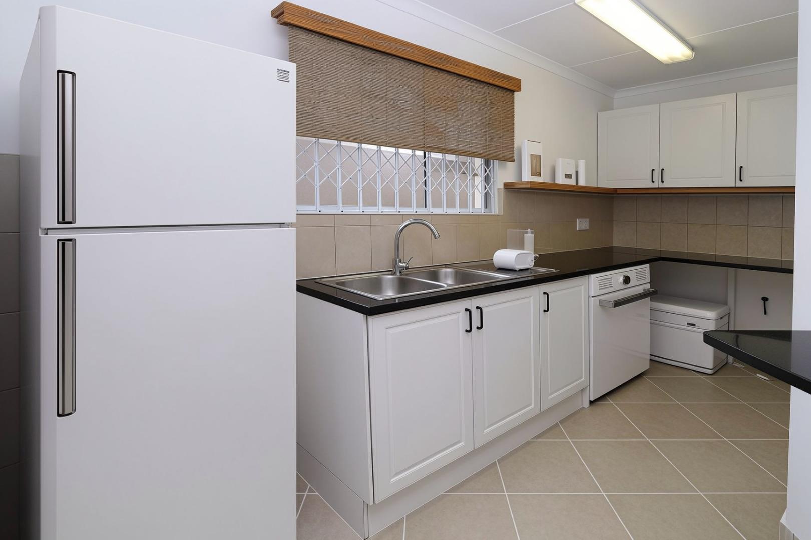 769643_Kitchen_2_final-to_use.jpg